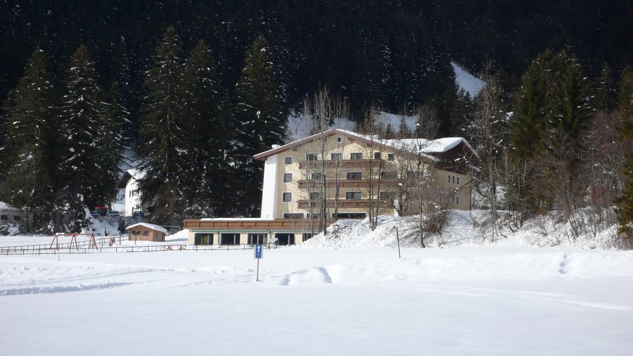 Haus Diana Hotel Reutte Ngoại thất bức ảnh