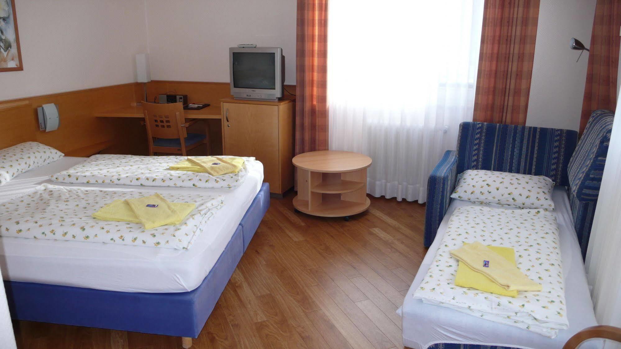 Haus Diana Hotel Reutte Ngoại thất bức ảnh